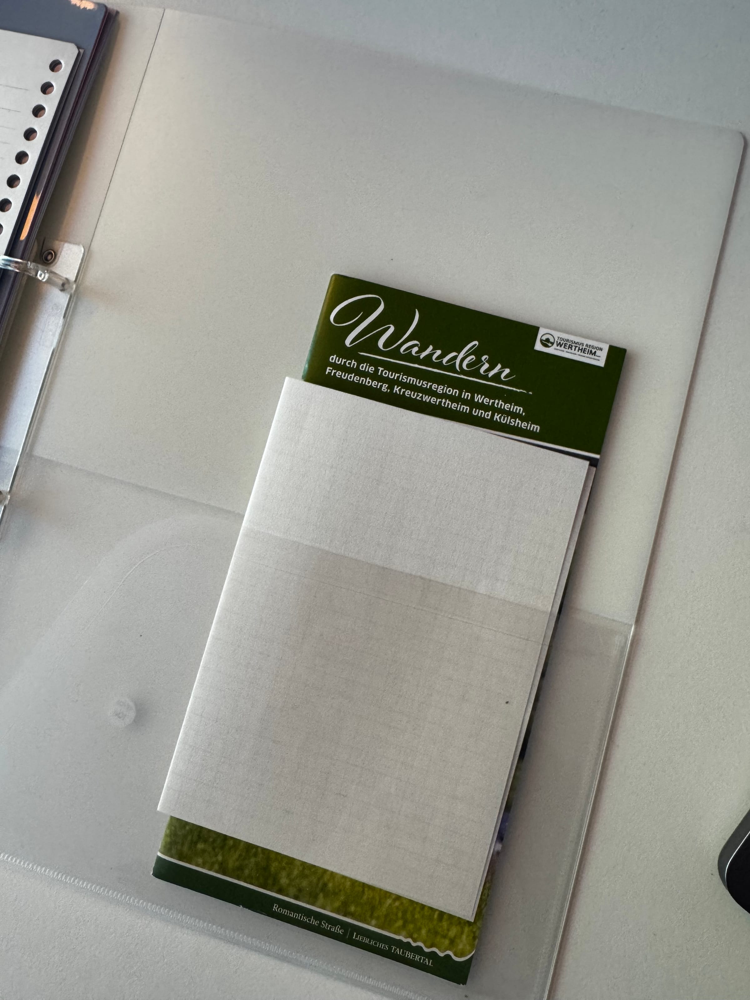 Kokuyo Binder for impactful articles
